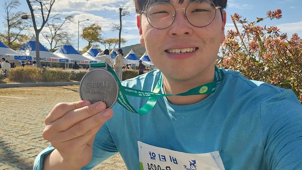3km도 못 뛰던 내가 100일 만에 하프를 완주했다 (국제신문 부산마라톤) 대표 이미지